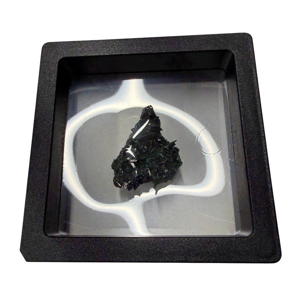 Natural Vivianite Crystal Cluster Raw Mineral Specimen Floating Display Case